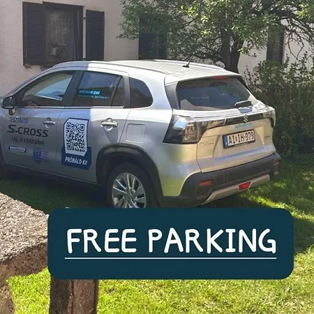 Effie Perine Apartmán