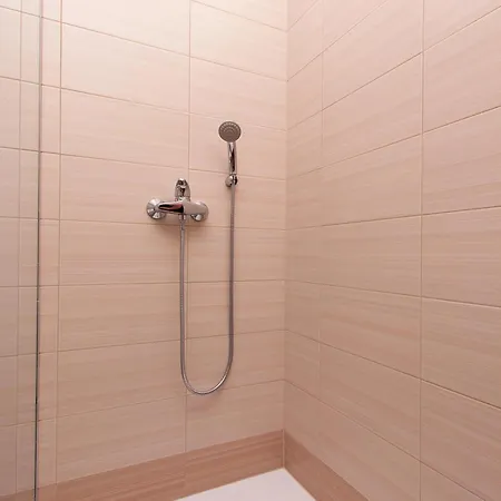 Apartament Effie Perine *