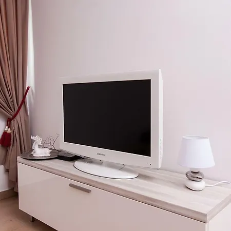 Effie Perine Apartment